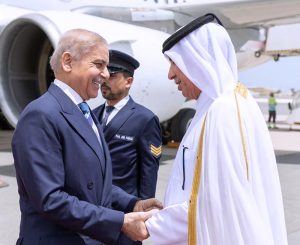 Qatari Minister of State for Foreign Affairs, Sultan Bin Saad Al-Muraikhi receiving Prime Minister Muhammad Shehbaz Sharif and Pakistani delegation upon their arrival at Doha Airport.