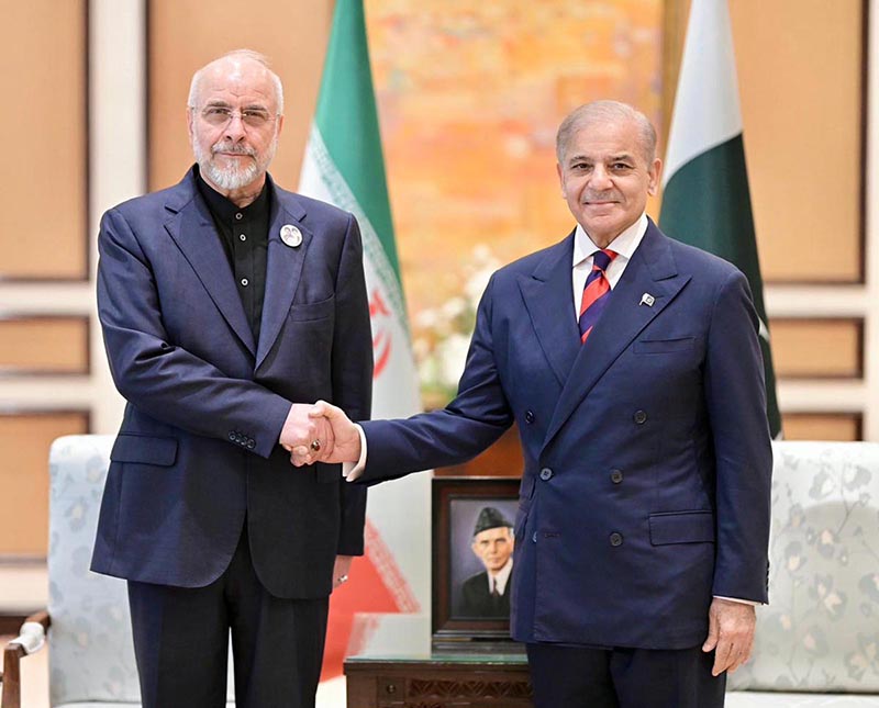 Prime Minister Muhammad Shehbaz Sharif held a meeting with the Iranian delegation led by the Honorable Speaker of the Iranian Consultative Assembly, Mr. Mohammad Bagher Ghalibaf at Islamabad Talks