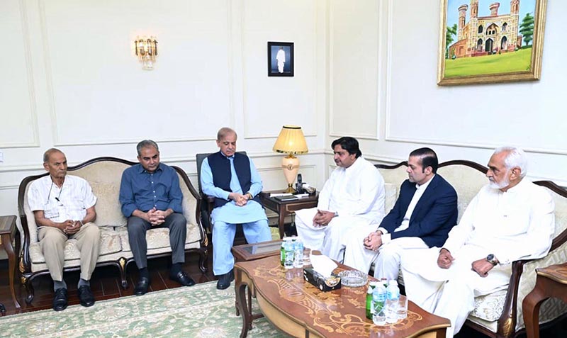 Prime Minister Muhammad Shehbaz Sharif offers condolence over the demise of sister of Speaker of the Punjab Assembly