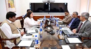 BISP Chairperson Senator Rubina Khalid meets SBP Deputy Governor Saleemullah Khan at SBP head office.