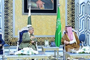 Deputy Governor Makkah Region Prince Saud bin Mishaal bin Abdulaziz receiving Prime Minister Muhammad Shehbaz Sharif upon his arrival at Jeddah Airport.