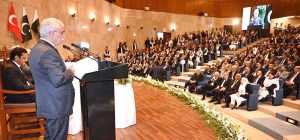 Hon'ble Mr. Kadir Özkaya, President Constitutional Court of the Republic of Türkiye addressing the participants of MoU signing Ceremony at the Supreme Court of Pakistan.