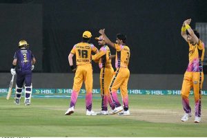 Peshawar Zalmi fielder run out the Quetta Gladiators batsman during the Pakistan Super League-11 match between the Quetta Gladiators and Peshawar Zalmi at National Stadium.