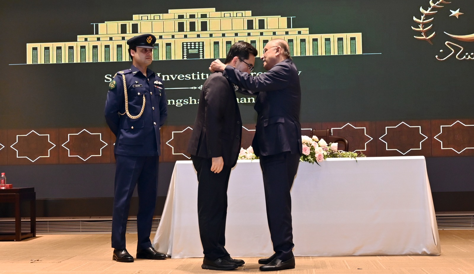 President confers Sitara-i-Pakistan on Prof. Pan Xiangbin for cardiac care, services to Pakistan