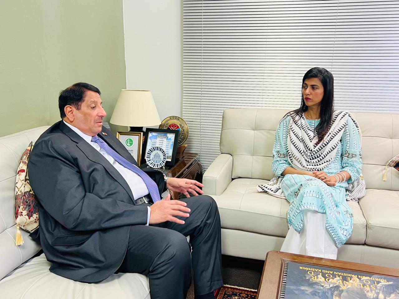 Pakistan, Qatar envoys in Singapore discuss bilateral ties, regional situation