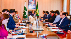 Minister reviews digital overhaul plan for Pakistan Railways