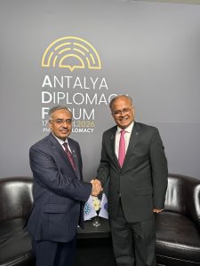 D-8 actively participates in Antalya Diplomacy Forum, calls for stronger Int'l cooperation