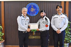 DG FIA awards CC-1 certificates to Skardu officers for bravery, swift response