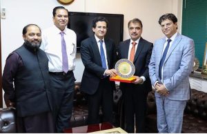 Federal Minister for Petroleum Mr. Ali Pervaiz Malik held a meeting with President Lahore Chamber of Commerce and Industry (LCCI) Mr. Faheem ur Rehman.