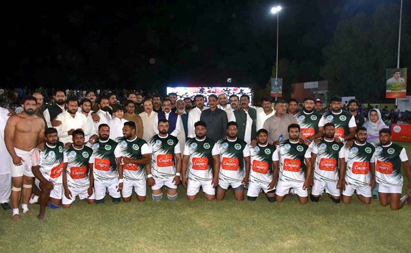 Group photo by winner Kabaddi Team with Adviser to Prime Minister (PM) on Political and Public Affairs Senator Rana Sanaullah Khan at International Kabaddi Stadium Chak No.3-JB Ramdewali after inaugurating the stadium