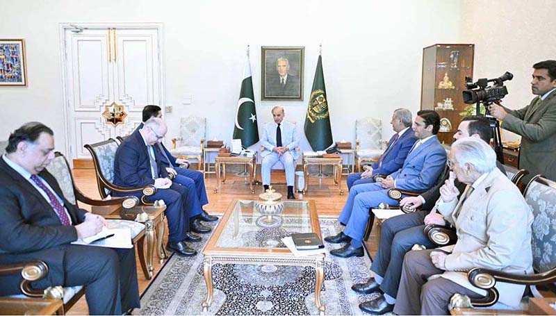 H.E. Farid Turab Oglu Ahmadov, Justice Minister of Azerbaijan calls on Prime Minister Muhammad Shehbaz Sharif