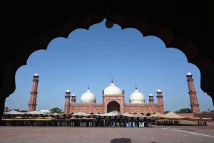 A large number of faithful are offering Eidul Azha prayers at Badshahi Masjid