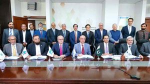 Federal Minister for Petroleum Ali Pervaiz Malik witnessed the signing ceremony of Production Sharing Agreements (PSAs) and Exploration Licenses (ELs) for offshore exploration blocks awarded under the Offshore Bid Round 2025.