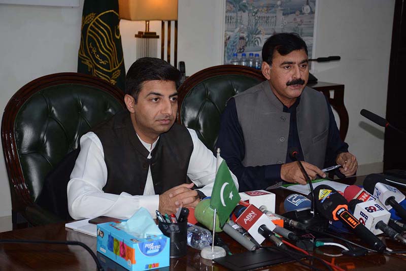 Deputy Commissioner Captain (R) Nadeem Nasir talking to the media in the DC Office regarding Eid-ul-Adha cleanliness arrangements