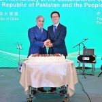 Prime Minister of Pakistan Muhammad Shehbaz Sharif and Vice President of China Han Zheng cutting cake to celebrate 75 years of Pakistan-China diplomatic relationship