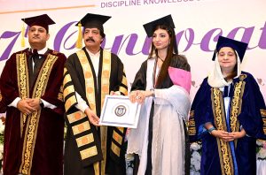 Governor Punjab Sardar Saleem Haider Khan, along with VC Dr. Shazia Bashir distributing shields and degrees among the students at the 7th Convocation of Government College Women University Sialkot