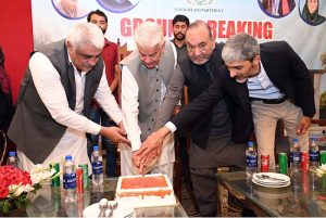 Defense Minister Khawaja Muhammad Asif laid the foundation stone of a new 300-bed teaching hospital to be built at a cost of nine billion rupees in Sialkot