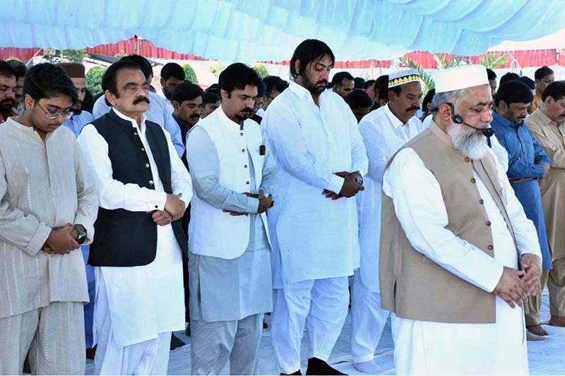 Adviser to Prime Minister on Political and Public Affairs Senator Rana Sanaullah Khan is offering Eidul Azha prayer at his public secretariat