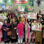 Women activists of Pakistan Muslim League-N raise slogans during a rally held to express solidarity with Pakistan Armed Forces and commemorate Marka-e-Haq in the city