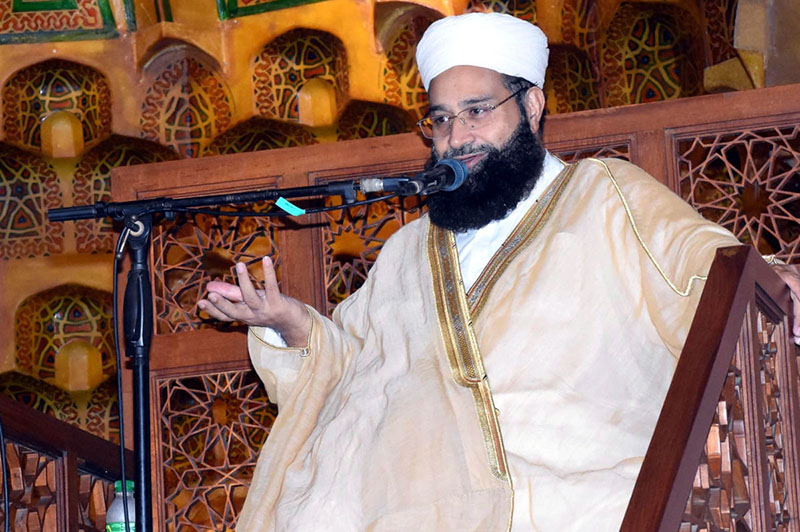 Hafiz Muhammad Tahir Ashrafi, Chairman Pakistan Ulema Council and Coordinator National Peace Message Committee, addresses a gathering related to Hajj at Grand Jamia Masjid, Bahria Town