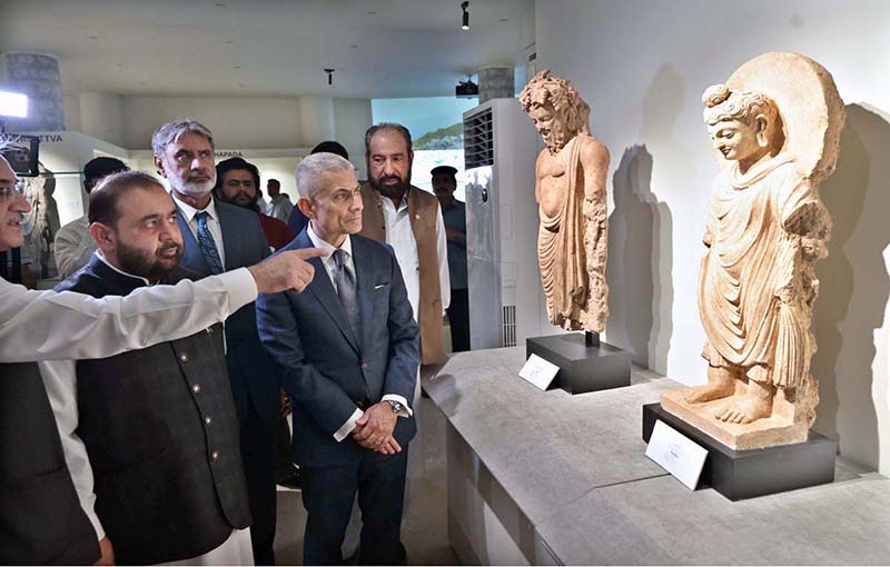 Federal Minister for National Heritage and Culture Division, Aurangzeb Khan Khichi and U.S. Assistant Secretary for South and Central Asian Affairs S. Paul Kapur are being briefed during their visit of a special exhibition titled “Legacy Returns Home” at the Islamabad Museum, showcasing selected cultural heritage artifacts repatriated to Pakistan from the United States of America