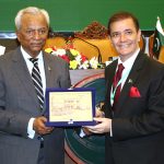 Director General, NIPA Dr. Syed Saif ur Rehman Presents Souvenir to the Chief Guest Governor Sindh Syed Muhammad Nehal Hashmi during the Graduation ceremony of 39th Senior Management Course (SMC) at National Institute of Public Administration, (NIPA)