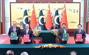Prime Minister Muhammad Shehbaz Sharif and Chinese Prime Minister Li Qiang witnessing signing of MoUs/Protocols