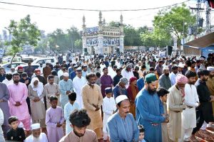 A large number of faithful offering Eidul Azha prayers at Liberty Chowk