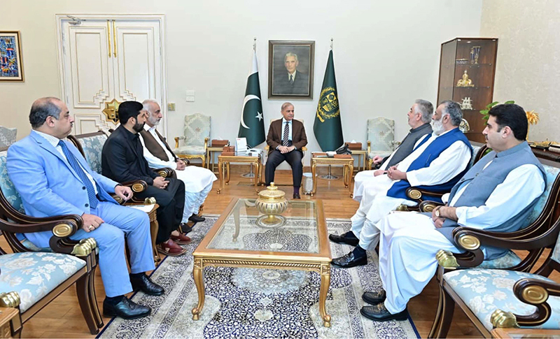 A delegation of senior politicians from Balochistan call on Prime Minister Muhammad Shehbaz Sharif