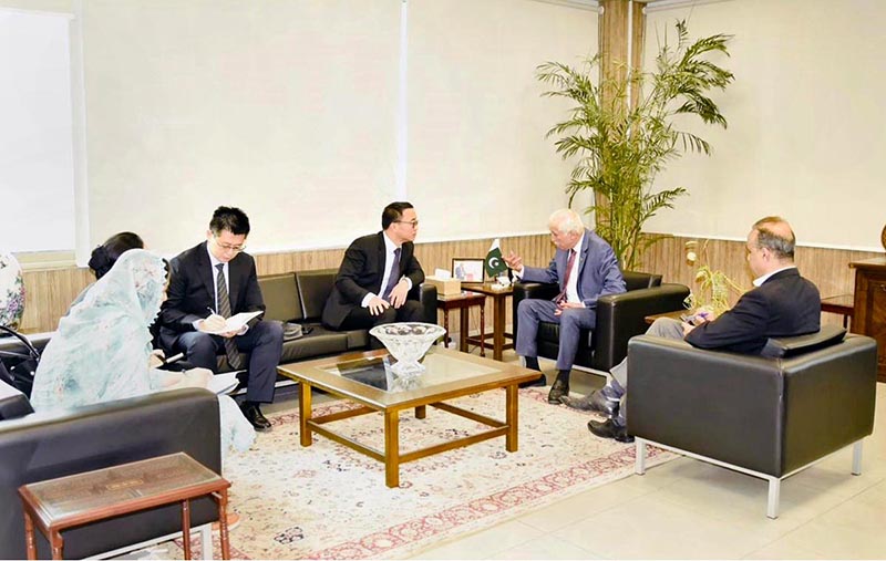 Federal Minister for Board of Investment, Mr. Qaiser Ahmed Sheikh Meets Chinese Embassy Counsellor Mr. Yang Guangyuan to Enhance Investment Cooperation under CPEC Phase-II