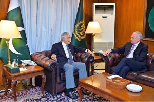 UN Secretary-General’s Personal Envoy for the Middle East Conflict, Mr. Jean Arnault, called on the Deputy Prime Minister and Foreign Minister Senator Mohammad Ishaq Dar, at MoFA