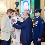 President Asif Ali Zardari confers Hilal-i-Imtiaz upon former Pakistan cricket captain Shahid Khan Afridi at an investiture ceremony at Aiwan-e-Sadr
