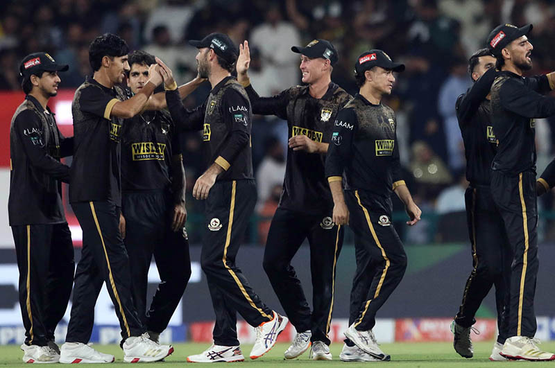 Hyderabad Kingsmen players celebrated the wicket of Peshawar Zalmi player (Michael Bracewell c †Usman Khan b Akif Javed ) during the Pakistan Super League (PSL) final match between Hyderabad Kingsmen and Peshawar Zalmi at Gaddafi Stadium