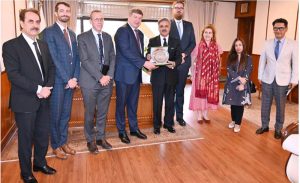 The Hon'ble Chief Justice of Pakistan, Mr. Justice Yahya Afridi, presenting a souvenir to Raimundas Karoblis, Ambassador of the European Union to Pakistan, at the Supreme Court of Pakistan