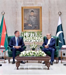 President Asif Ali Zardari and Prince Shah Rahim Al-Hussaini Aga Khan V in a delegation-level meeting at Aiwan-e-Sadr.