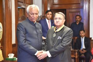 Sindh Governor, Syed Muhammad Nehal Hashmi awards the Hilal-e-Imtiaz to Senator Sarmad Ali at Governor House