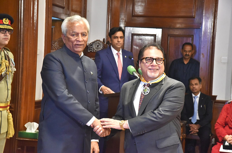 Sindh Governor, Syed Muhammad Nehal Hashmi awards the Hilal-e-Imtiaz to Dr. Syed Mehmood Shah at Governor House