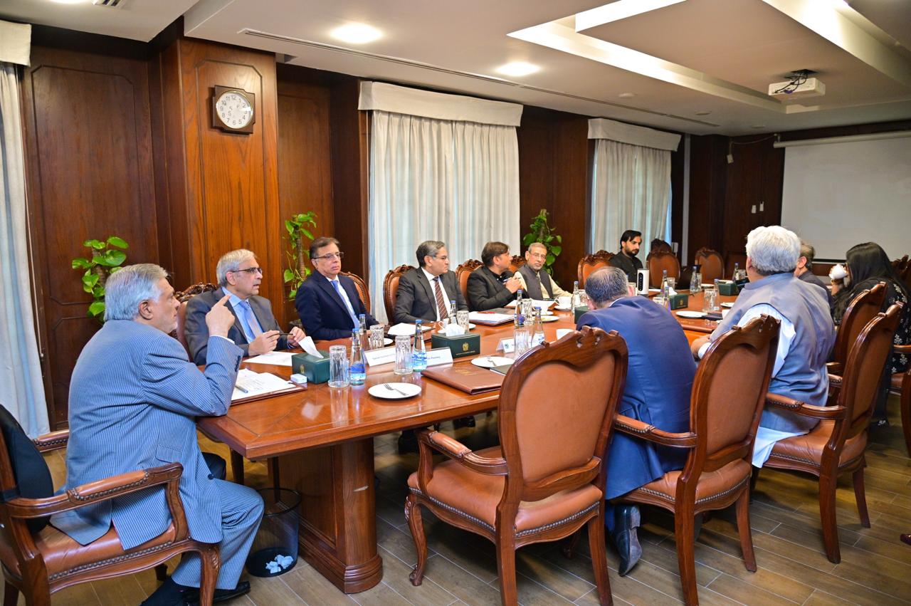 Committee for balanced, growth-oriented steps to broaden tax base