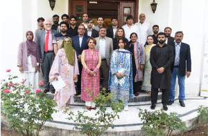 Experts Urge "Ease of Doing Business" Reforms to Unlock Potential of Youth and Women