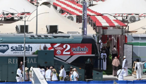 Mina comes alive with Talbiyah as pilgrims begin journey to Arafat