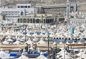Mina comes alive with Talbiyah as pilgrims begin journey to Arafat