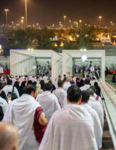 Cries of Labbaik echo across Arafat as pilgrims stand in devotion on Hajj’s holiest day