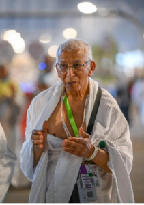 Cries of Labbaik echo across Arafat as pilgrims stand in devotion on Hajj’s holiest day