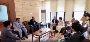 Commerce minister assures unwavering support to Chinese investors