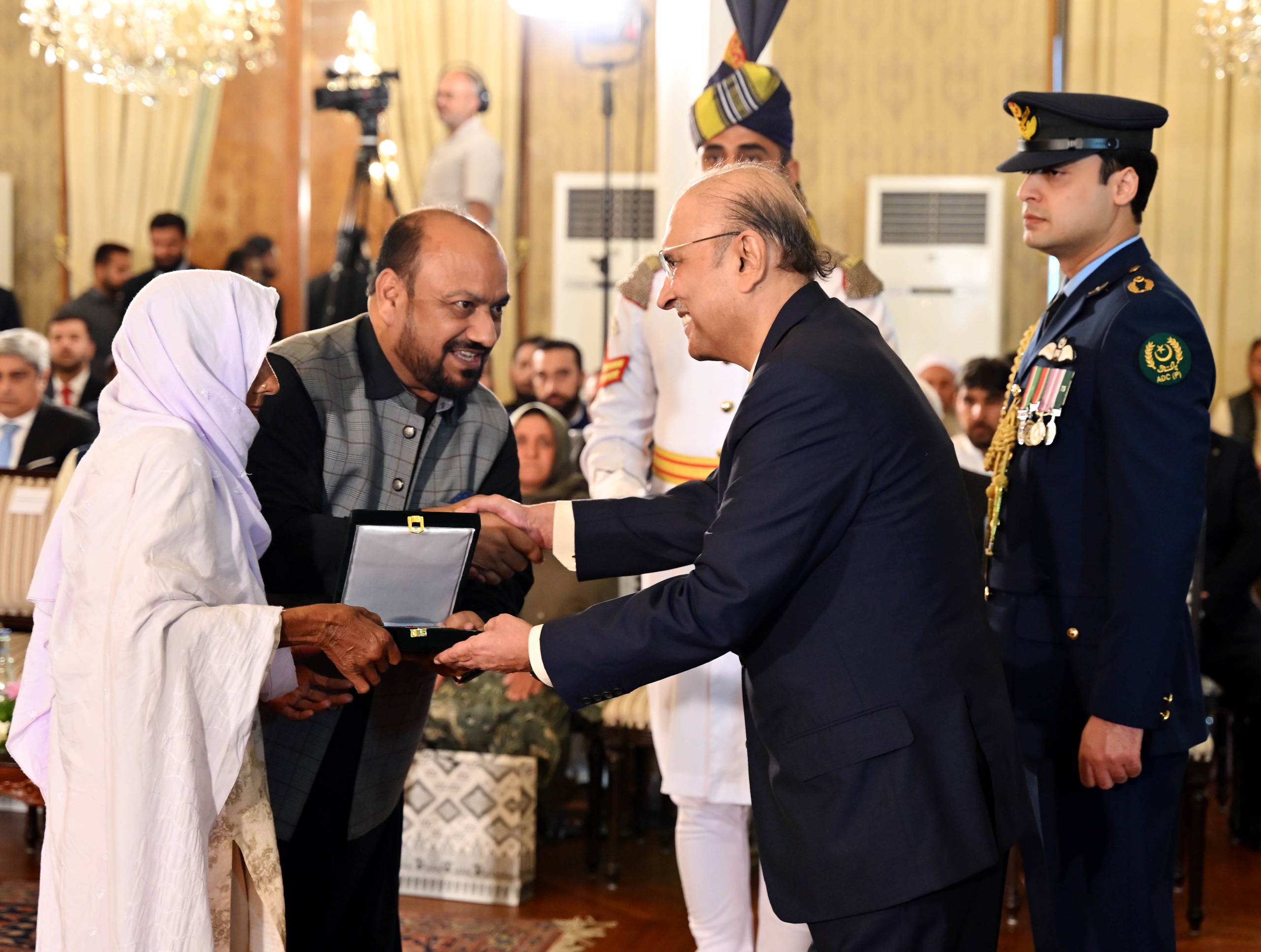 President confers Pakistan’s civil awards on recipients from various fields