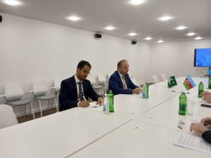 Pakistan, Azerbaijan discuss energy cooperation on WUF13 sidelines