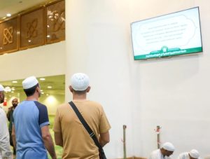 Saudi ministry broadcasts 3 million Hajj guidance messages in 10 languages