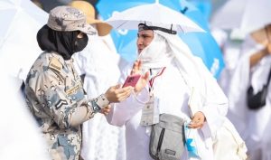 Female Saudi Border Guard officers join Hajj duty to guide, protect pilgrims