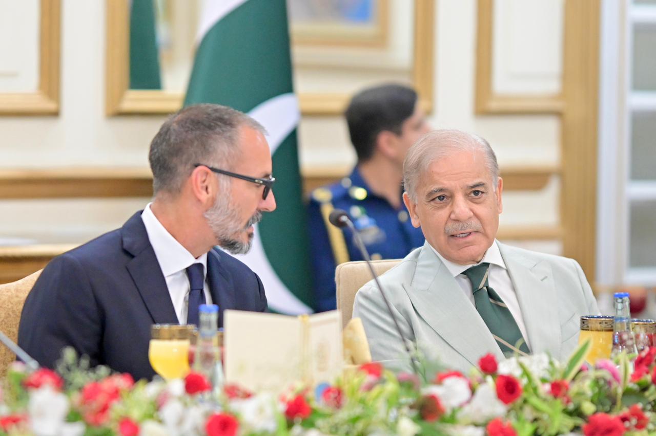PM Shehbaz urges AKDN to deepen, expand partnership with Pakistan