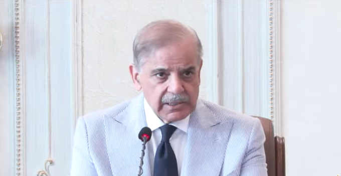 PM calls for concerted efforts to transform Pakistan into an economic power